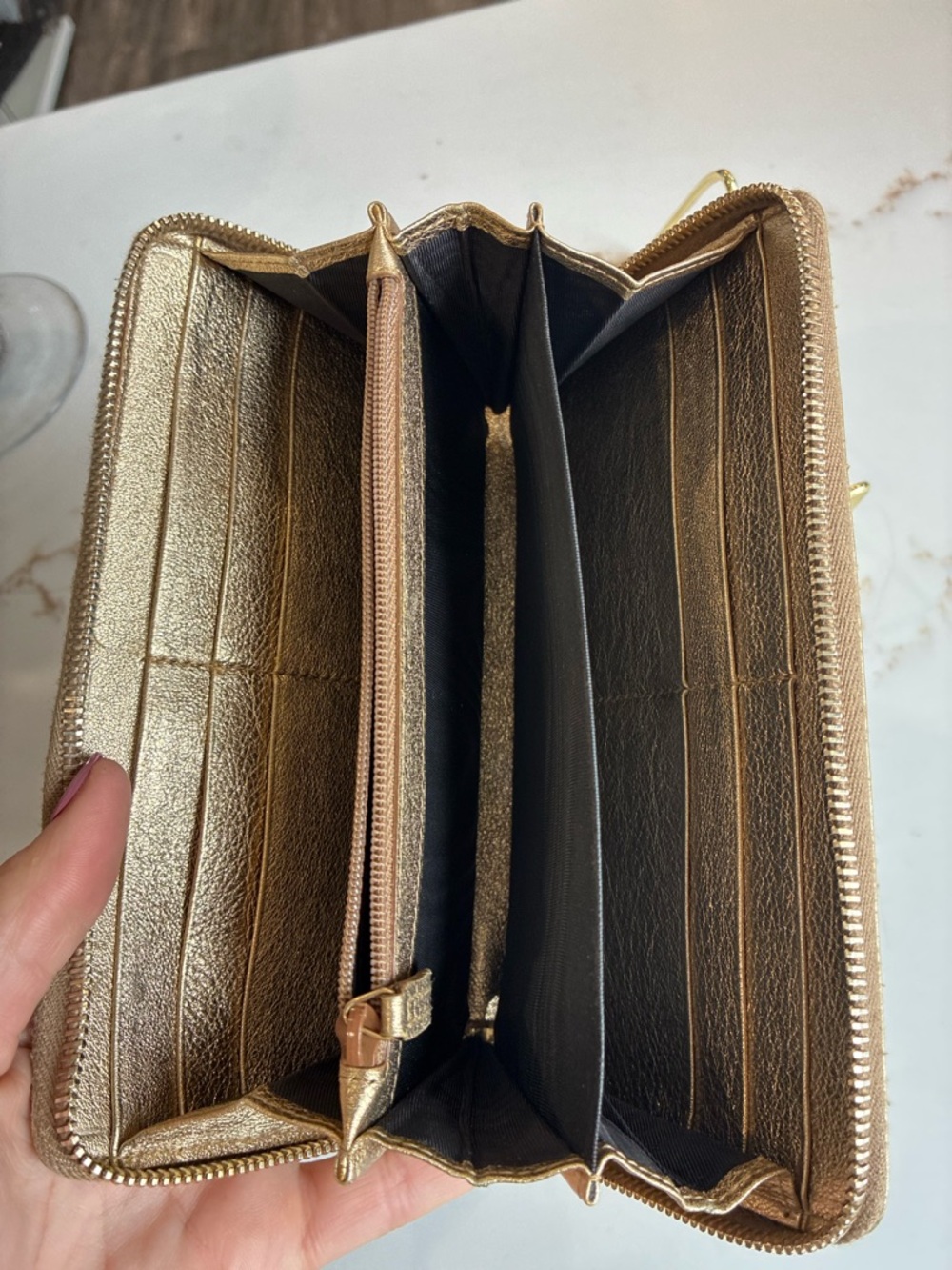 Yves Saint Laurent Metallic Gold Zip-Around Postcard Wallet - Picture 3 of 4